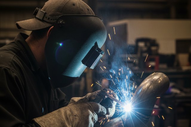 Hat Welding Explained: What It Is and How It Works